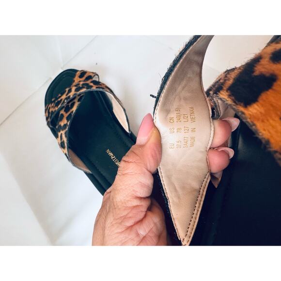 Stuart Weitzman Shoes  Elodie Cross Lug Slide Sandal In Leopard Print size 7 - Picture 3 of 7